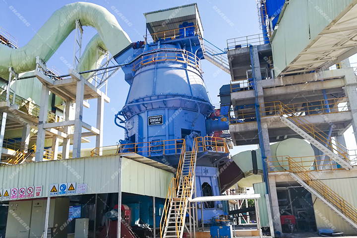 Molino Vertical de Materias Crudas